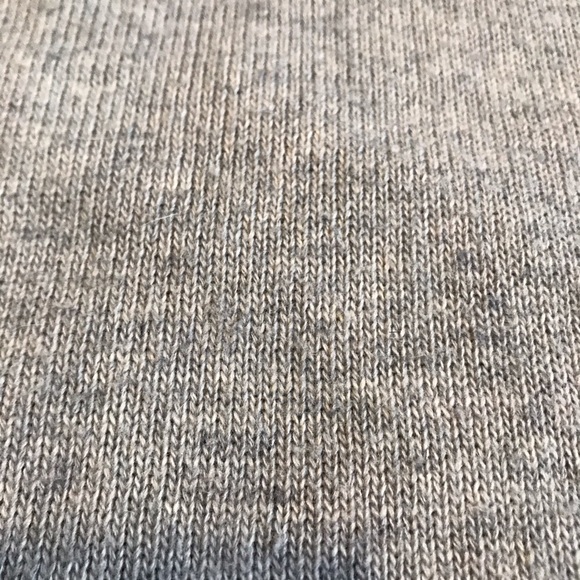 💚4 for $30💚 LIKE NEW! Jean Machine Gray Lightweight Sweater - Picture 4 of 9